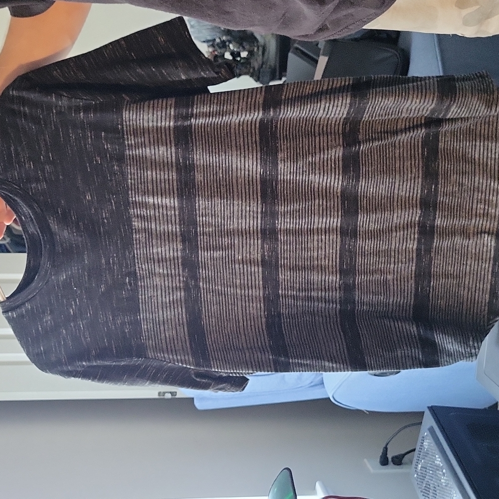 Urban pipeline striped t-shirt